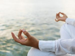 redakan stress dengan yoga