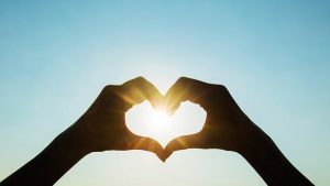 9 Cara Bersedekah Selain Harta