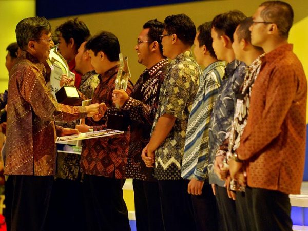 penghargaan-franchiselaundry-wirausaha-mandiri